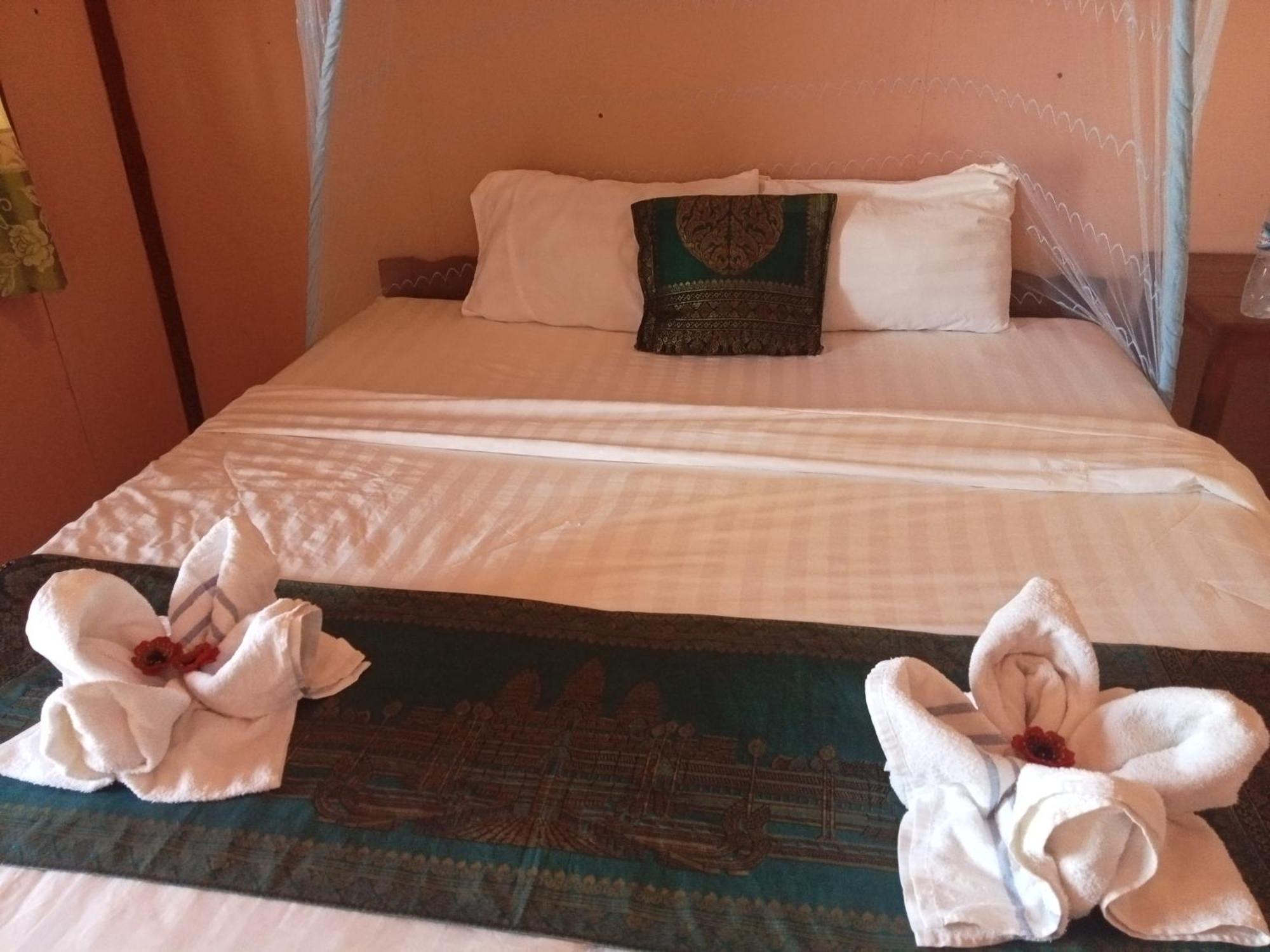 Champa 2 Guesthouse Ban Dondét エクステリア 写真