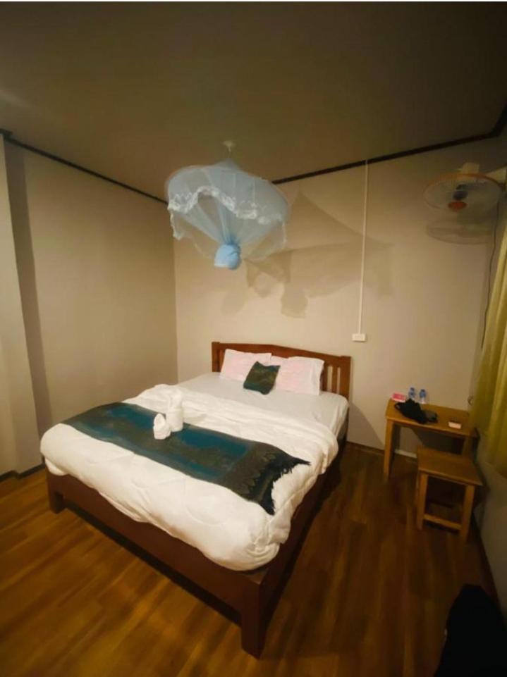 Champa 2 Guesthouse Ban Dondét エクステリア 写真